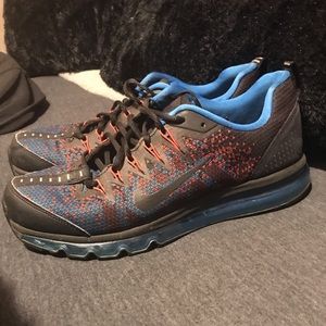Men’s Nike Air Max Shoes. Size 10.5 Used